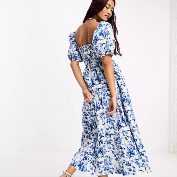 Abercrombie & Fitch White Blue Floral Smocked Puff Sleeve Tiered Dress - Picture 2 of 7
